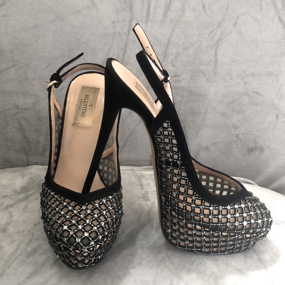 Stunning Valentino black crystals shoes 37-1/2